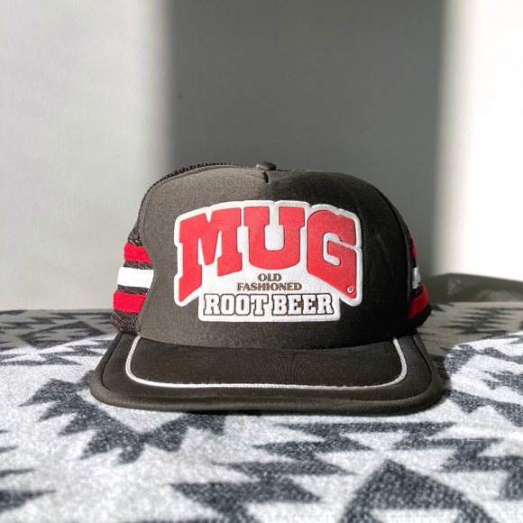 COLLECTORS - Vintage early 1980s 3-stripe Mug Rootbeer hat - Picture 1 of 8